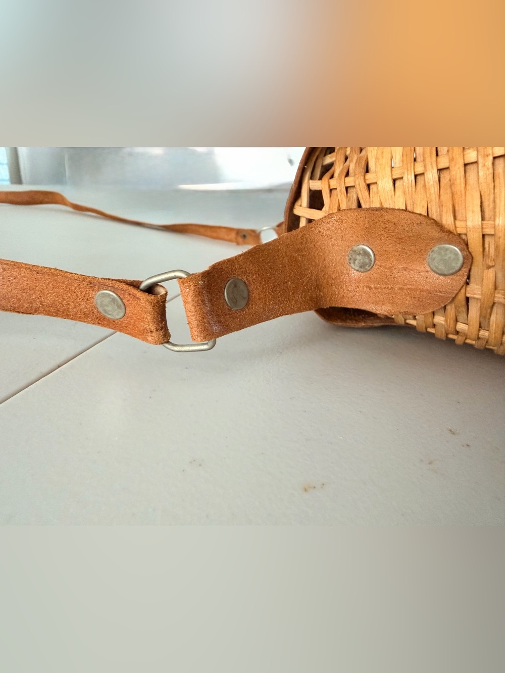 VINTAGE: Handmade Wicker Creel Handbag. - Picture 14 of 15